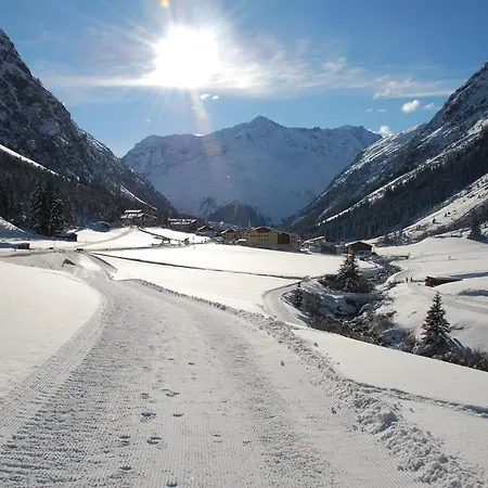 Steinkogel Gasthof St. Leonhard im Pitztal